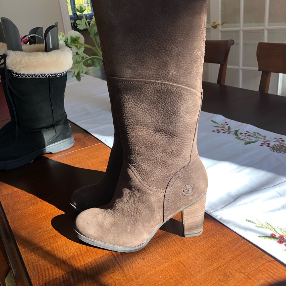 Timberland Women’s Brown Suede Boots